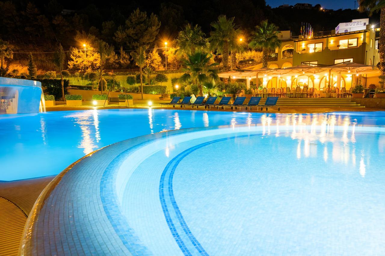 Aktea Hotel